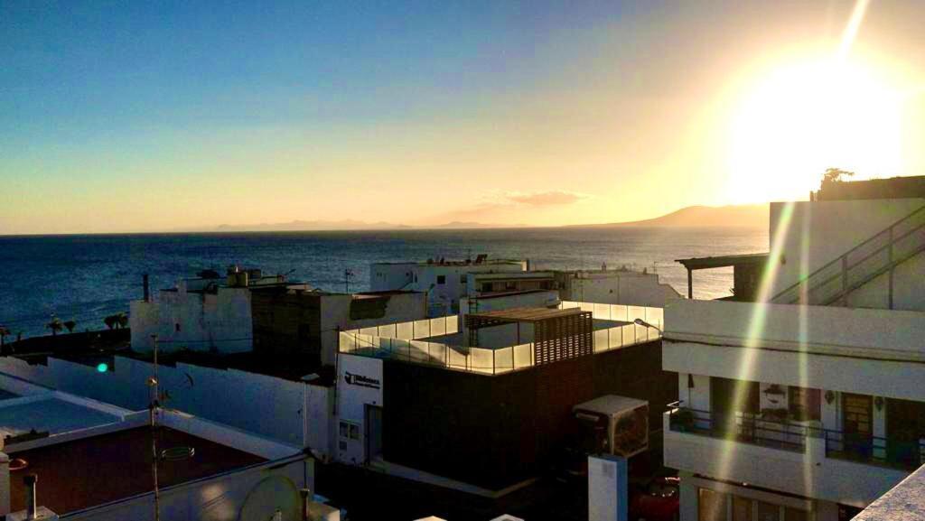 Playa Chica Apartment Puerto del Carmen  Ngoại thất bức ảnh